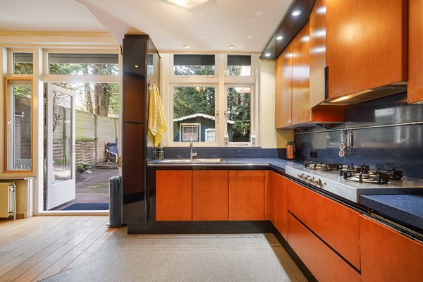 Medium property photo - Waalsdorperweg 62, 2597 JC Den Haag